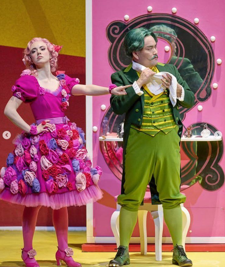 오페라 '세비야의 이발사' 공연 중인 박주성(오른쪽)@Michael Pöhn