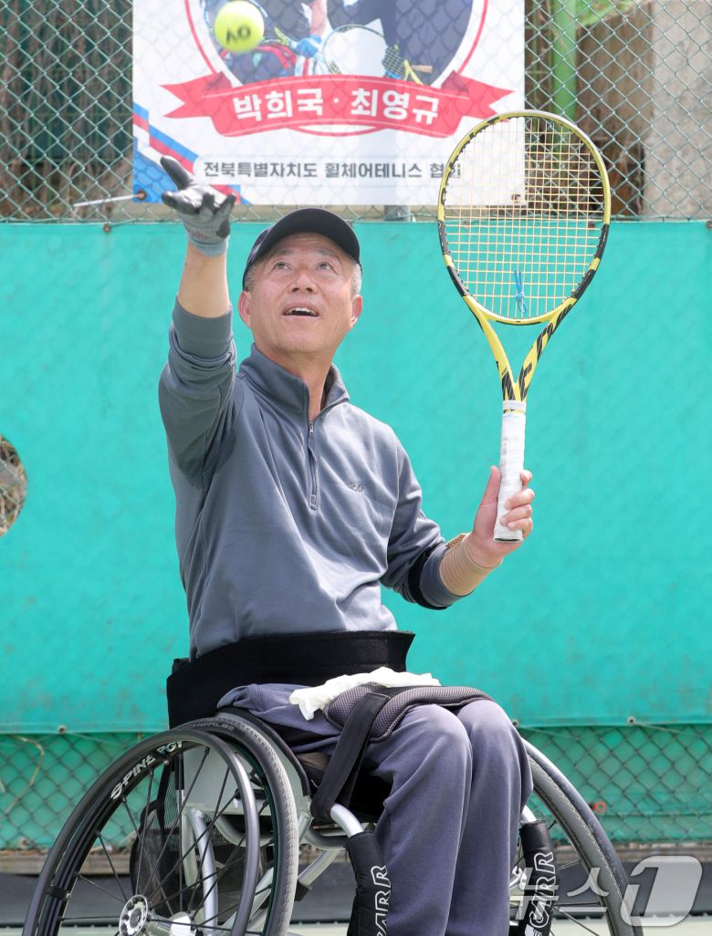 휠체어 테니스 박희국 선수 ⓒ News1 유경석 기자