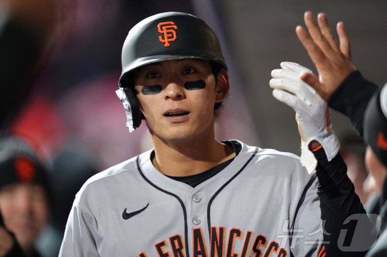 샌프란시스코 자이언츠 이정후가 23일(한국시간) 열린 2025 메이저리그 밀워키 브루어스전에서 4타수 무안타 1볼넷 1득점을 기록했다.  ⓒ 로이터=뉴스1