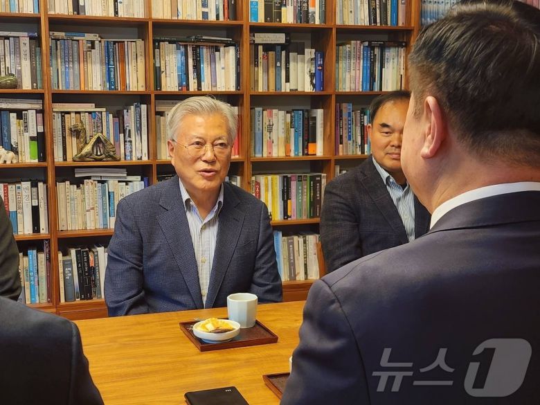 뉴스1