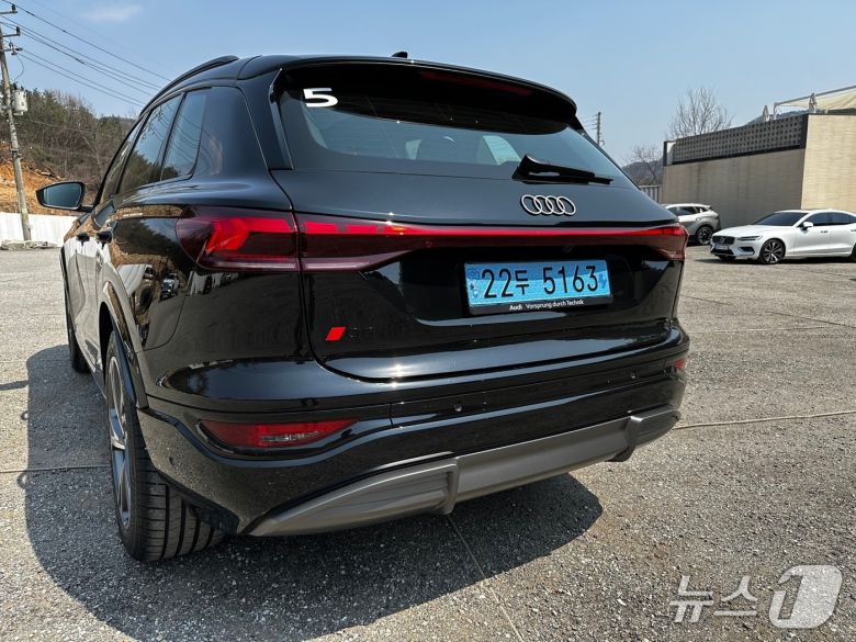 아우디 Q6 e-트론.ⓒ 뉴스1 이동희 기자