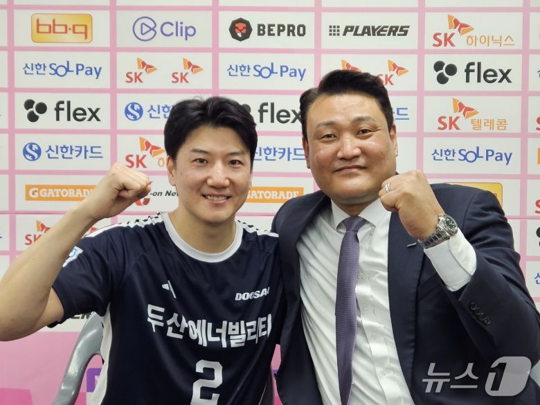 정의경(왼쪽)과 윤경신 감독 ⓒ News1 안영준 기자