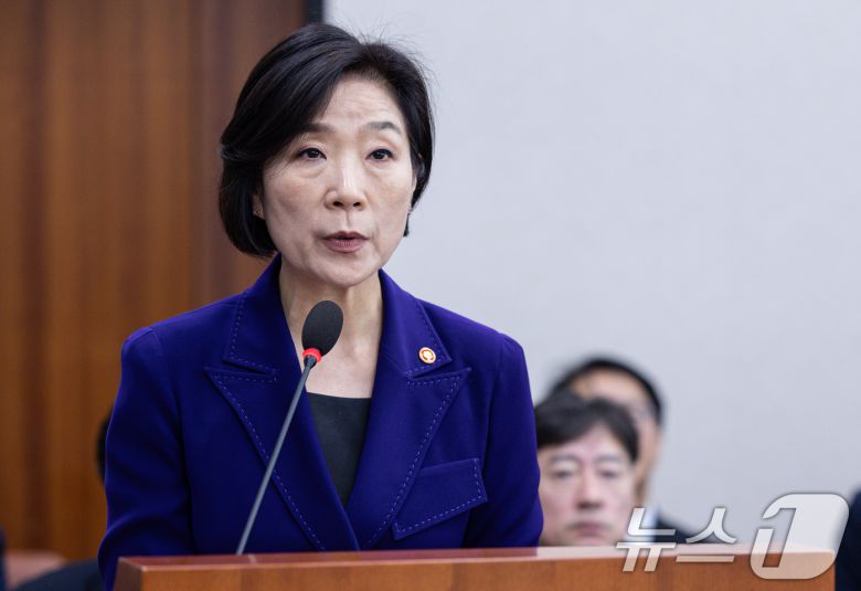 오영주 중소벤처기업부 장관 ⓒ News1 이재명 기자