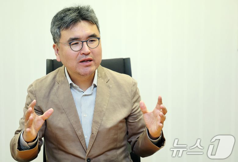 이재묵 한국외대 정치학과 교수는 "차기 정부는 정치적 갈등을 넘어 사회 통합에 집중해야 하고, 중장기 비전 없이 단기 인기나 성과에 집착하는 포퓰리즘도 버려야 한다"고 말했다. 2025.4.29/뉴스1 ⓒ News1 김진환 기자