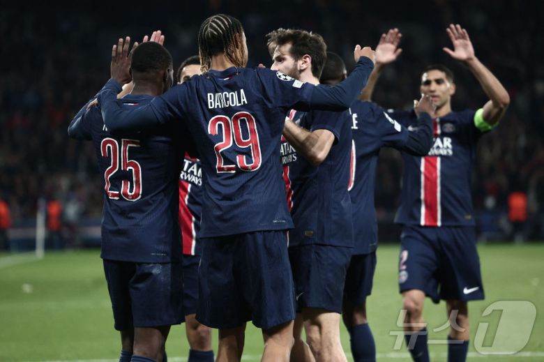 득점 후 기뻐하는 PSG 선수들ⓒ AFP=뉴스1
