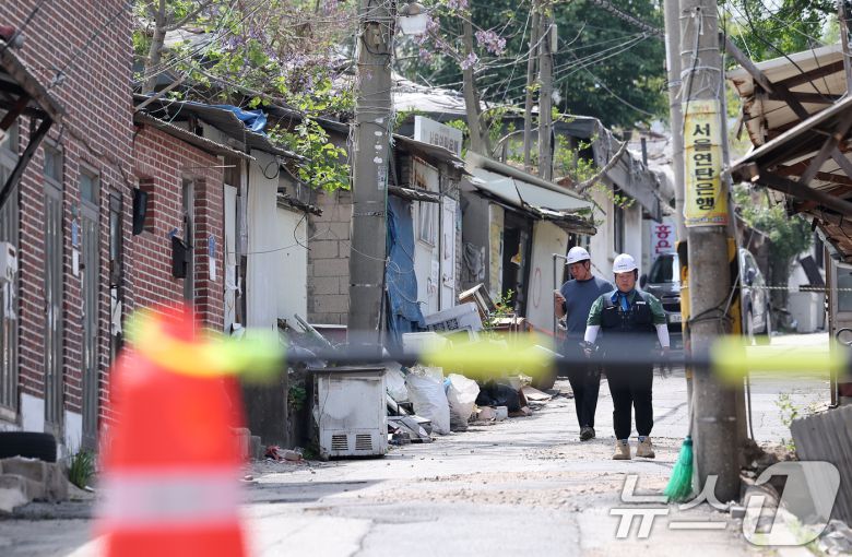 서울 마지막 달동네인 노원구 중계본동 '백사마을'이 철거된다. 사진은 8일 오전 서울 노원구 백사마을의 모습. 2025.5.8/뉴스1 ⓒ News1 김성진 기자