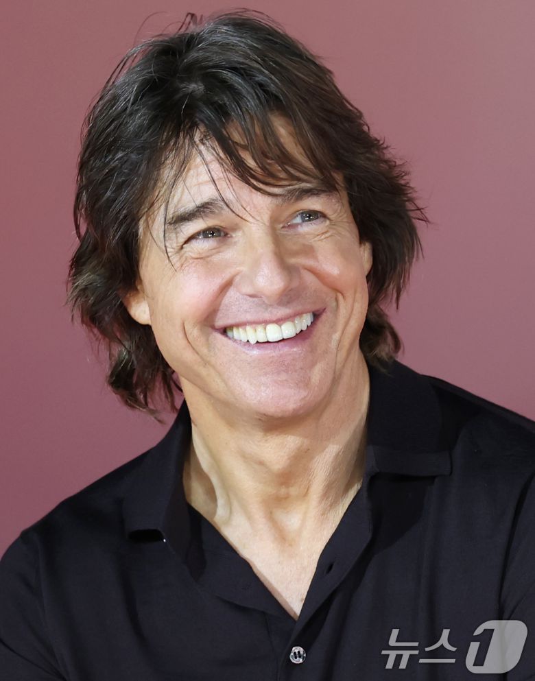 배우 톰 크루즈가 8일 오후 서울 송파구 올림픽로 롯데시네마 월드타워점에서 열린 영화 '미션 임파서블: 파이널 레코닝' 기자간담회에 참석해 미소를 짓고 있다. 2025.5.8/뉴스1 ⓒ News1 권현진 기자