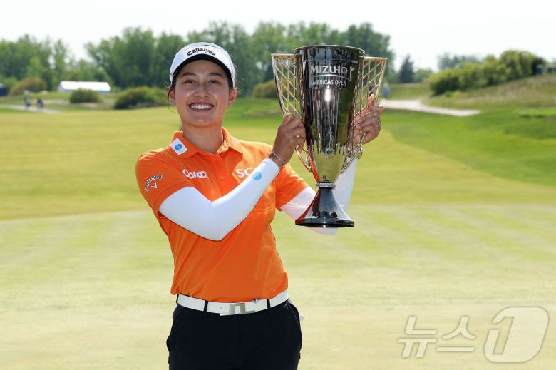 LPGA투어 미즈호 아메리카스 오픈에서 우승한 지노 티띠꾼(태국). ⓒ AFP=뉴스1