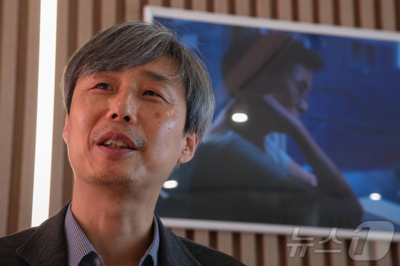 22일 제78회 칸 국제영화제가 열리고 있는 프랑스 남부 소도시 칸(Cannes) 영화진흥위원회 부스에서 조근식 한국영화아카데미(KAFA) 원장이 뉴스1과 인터뷰를 하고 있다. 2025.5.23/뉴스1 ⓒ News1 이준성 기자