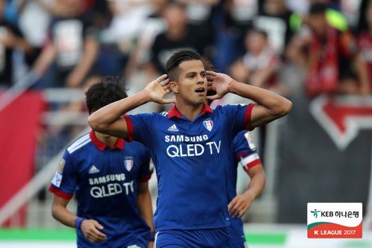 대구FC 소속으로 K리그2 득점왕에 올랐고 수원삼성으로 이적해 K리그1 득점왕도 차지했던 조나탄. (한국프로축구연맹 제공)