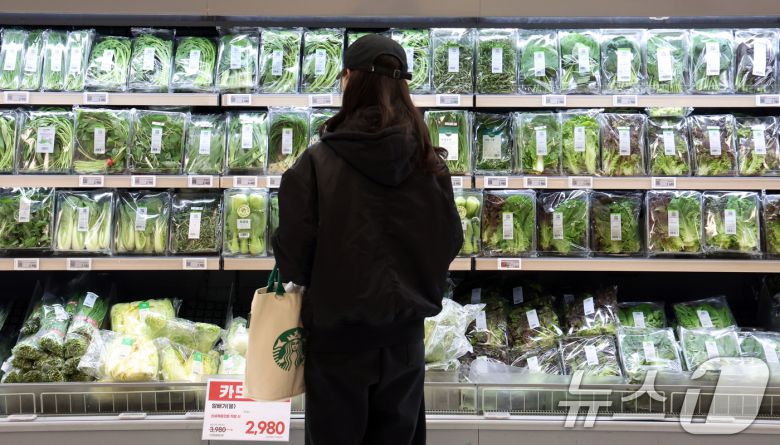 서울 한 대형마트 식료품 모습. 2025.4.2/뉴스1 ⓒ News1 김명섭 기자