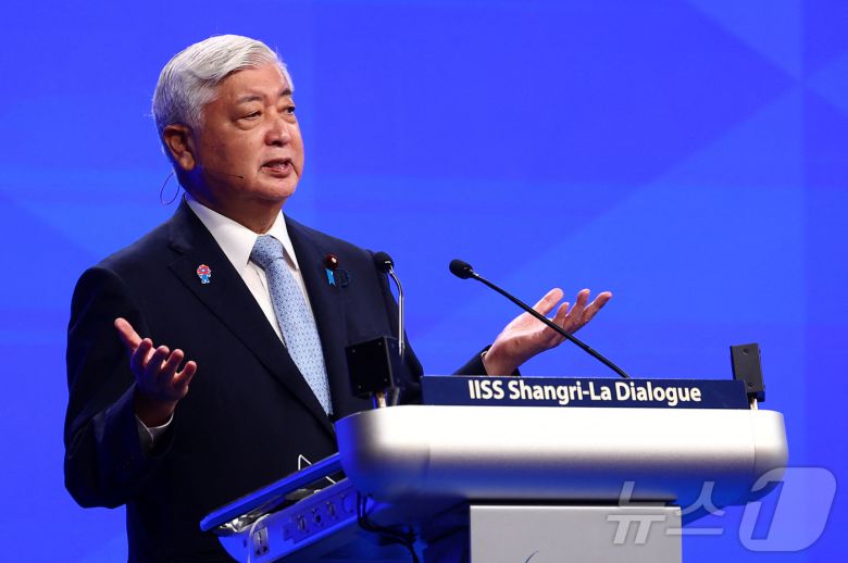 31일(현지시간) 나카타니 겐 일본 방위상이 싱가포르에서 열린 제22차 아시아안보회의(샹그릴라 대화)에 참석해 연설하고 있다. 2025.05.31 ⓒ 로이터=뉴스1 ⓒ News1 김지완 기자