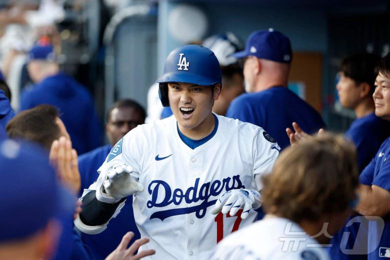 LA 다저스 오타니 쇼헤이가 31일(한국시간) 열린 2025 메이저리그 뉴욕 양키스전에서 시즌 21·22호 홈런을 터뜨려 팀의 8-5 역전승을 이끌었다. ⓒ AFP=뉴스1