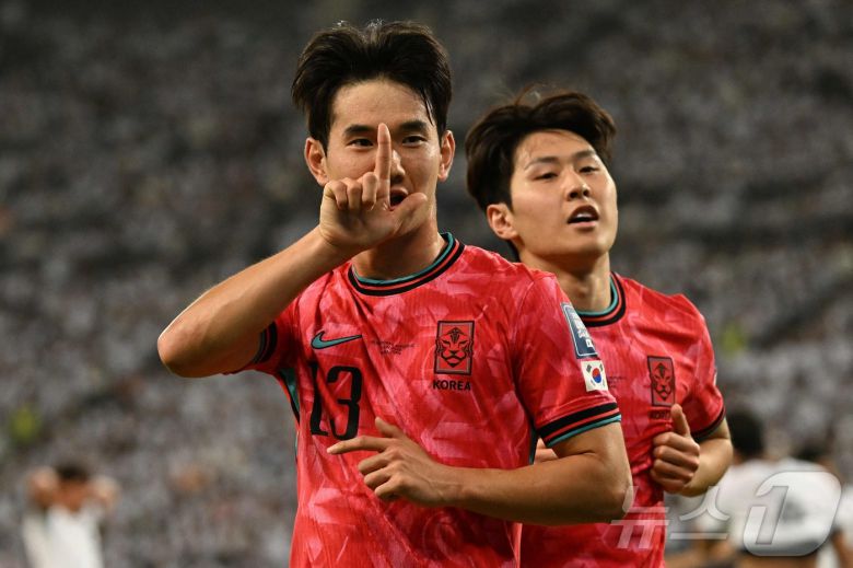 득점 후 환호하는 김진규ⓒ AFP=뉴스1