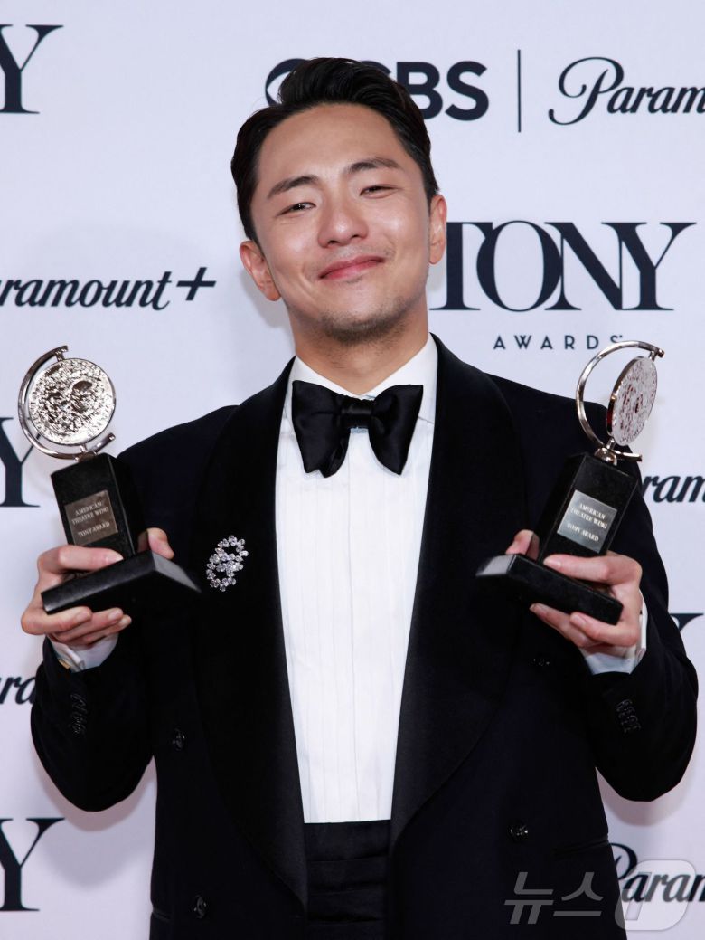 한국 토종 창작 뮤지컬 '어쩌면 해피엔딩'으로 토니상 6관왕을 차지한 박천휴 작가. ⓒ AFP=뉴스1 ⓒ News1 정수영 기자