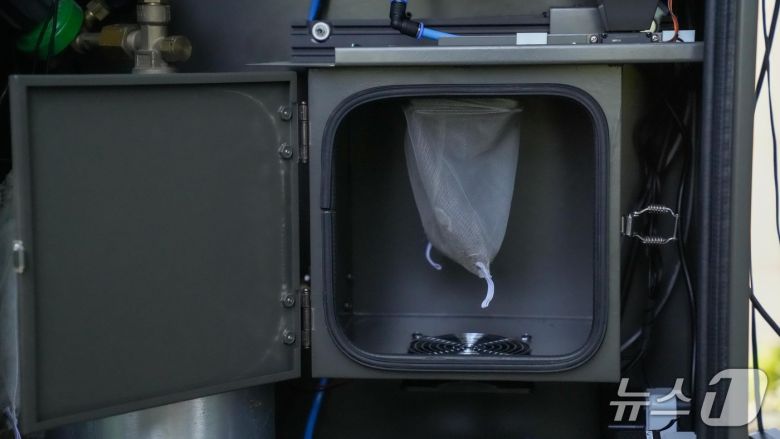 기존에 연구관이 현미경으로 모기 종을 식별해 데이터를 수집했는데 AI-DMS 기술 도입으로 실시간 자동분류가 가능해졌다.(질병청 제공) 2025.6.11/뉴스1