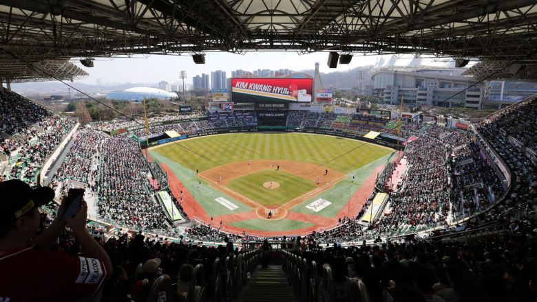 SSG 랜더스가 14일 단일 시즌 팀 최다 매진 신기록을 세웠다. (SSG 랜더스 제공)