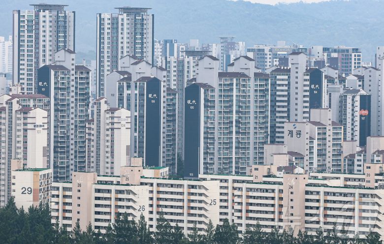 서울 시내 아파트의 모습. 2025.6.13/뉴스1 ⓒ News1 김도우 기자