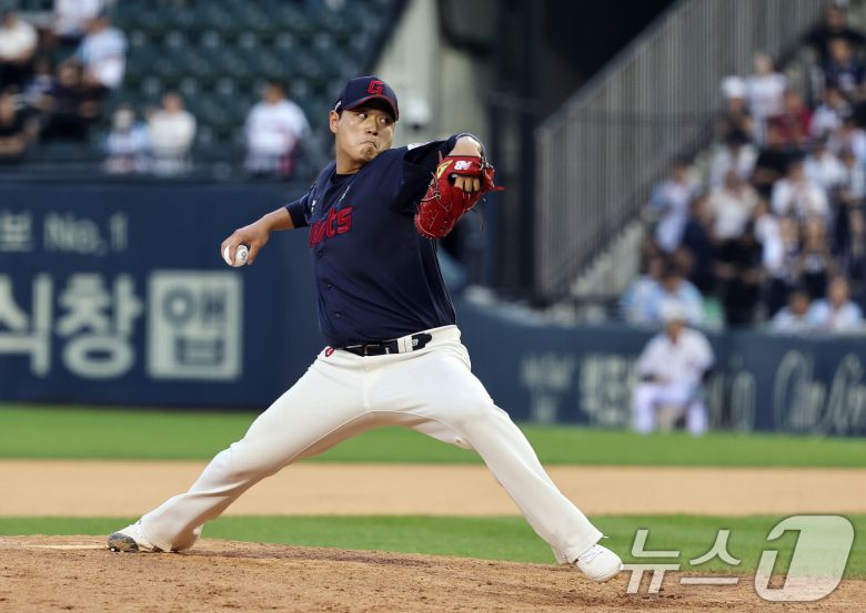 롯데 자이언츠 나균안. /뉴스1 DB ⓒ News1 구윤성 기자