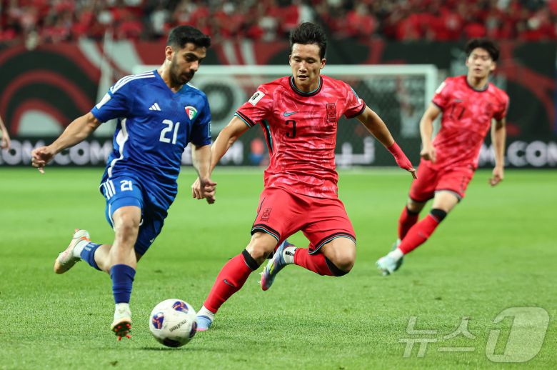 포항에서의 활약으로 대표팀에 승선한 이태석처럼, K리거들도 충분히 경쟁력을 갖추고 있다. ⓒ News1 김도우 기자