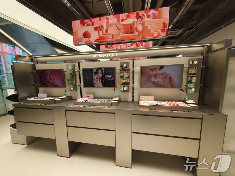 CJ올리브영이 2일 강남 최대 규모의 ‘센트럴 강남 타운’을 오픈했다. 2025.7.2/뉴스1 ⓒ News1 김명신 기자