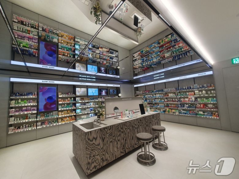 CJ올리브영이 2일 강남 최대 규모의 ‘센트럴 강남 타운’을 오픈했다. 2025.7.2/뉴스1 ⓒ News1 김명신 기자