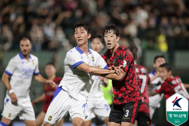 인천과 김포의 경기 모습(한국프로축구연맹 제공)