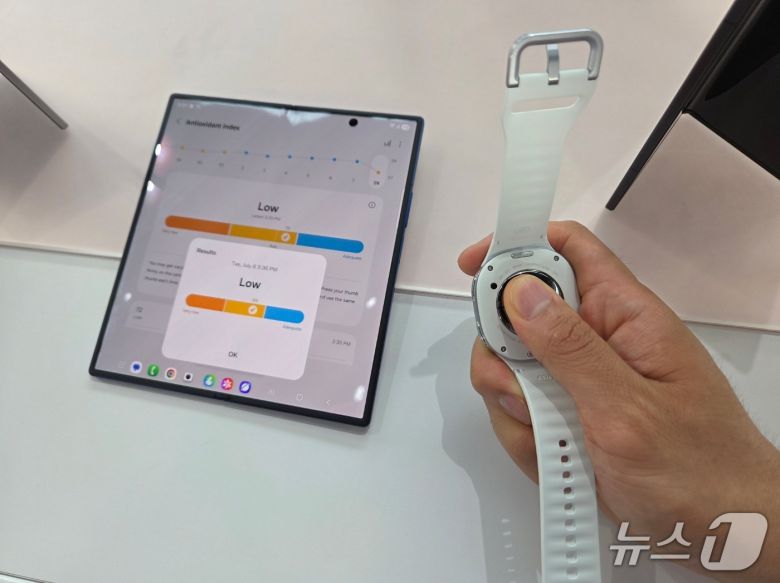 갤럭시워치8 시리즈의 항산화 측정 기능을 사용한 모습 2025.07.09./뉴스1 ⓒNews1 김정현 기자