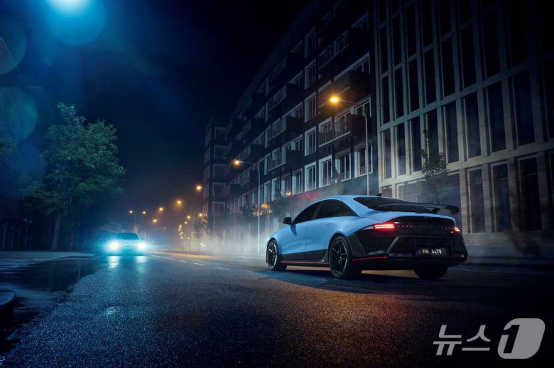 현대차의 고성능 전기 세단 '아이오닉 6 N'(현대차 제공)