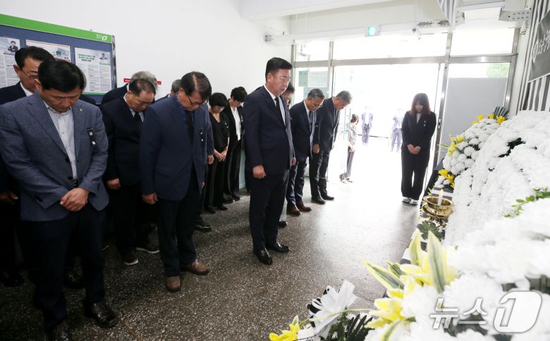 오송 지하차도 참사 시민분향소 참배(청주시 제공. 재판매 및 DB금지)./뉴스1