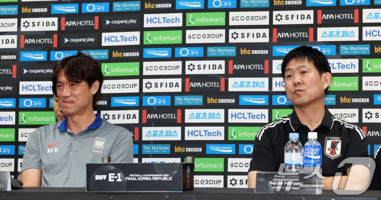 대한민국 홍명보 감독(왼쪽)과 일본 모리야스 하지메 감독 모두 로테이션을 가동하며 맞대결에 집중했다. ⓒ News1 이동해 기자