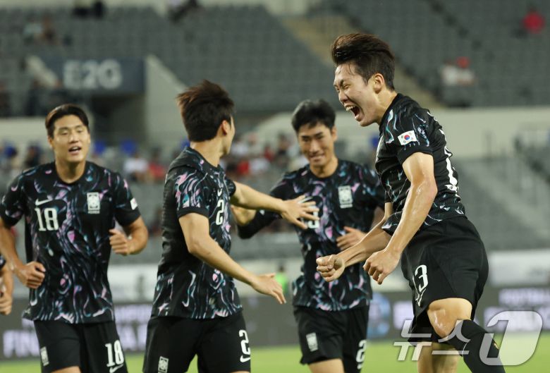 강상윤이 11일 오후 경기 용인시 처인구 용인미르스타디움에서 열린 2025 동아시아축구연맹(EAFF) E-1 챔피언십 남자부 대한민국과 홍콩의 경기에서 득점한 뒤 기뻐하고 있다. 2025.7.11/뉴스1 ⓒ News1 김영운 기자