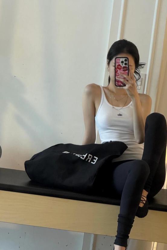 손나은/인스타그램 캡처