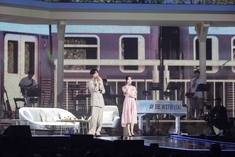 박보검/더블랙레이블