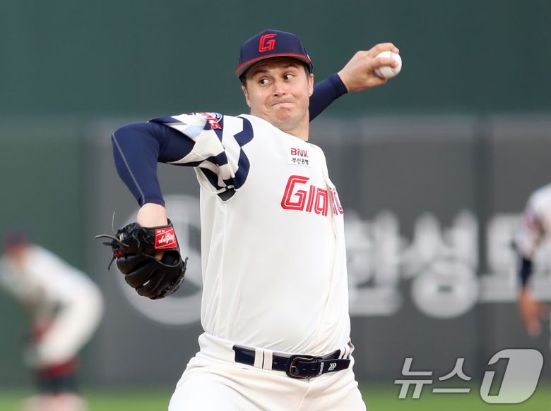 롯데 자이언츠는 외국인 투수 터커 데이비슨을 방출했다. 2025.5.7/뉴스1 ⓒ News1 윤일지 기자