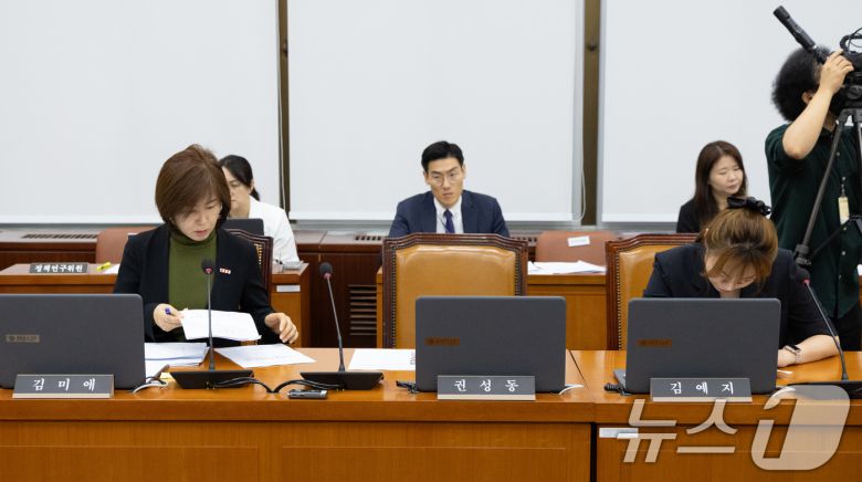 27일 서울 여의도 국회에서 열린 제428회 국회(임시회) 보건복지위원회 제2차 전체회의에서 권성동 위원의 빈자리가 보이고 있다. 2025.8.27/뉴스1 ⓒ News1 이승배 기자