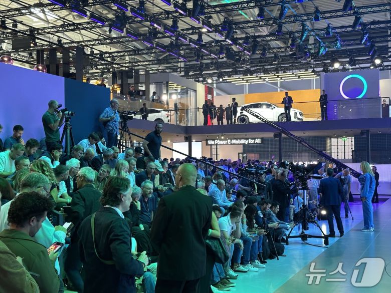 폭스바겐그룹은 이날 독일 뮌헨 메쎄 IAA 서밋 전시관에서 '미디어 워크숍'을 개최했다.ⓒ 뉴스1 이동희 기자