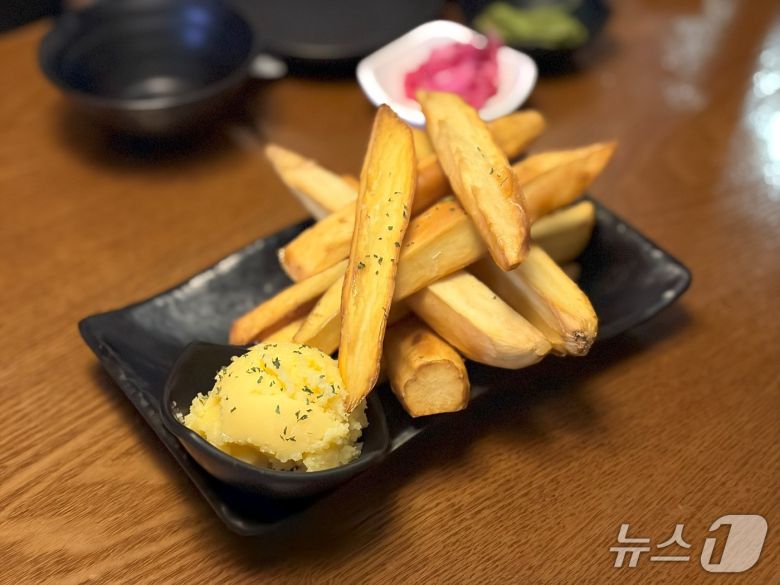 '싱글 카메라'이지만 '인물사진' 모드도 적용된다. 고구마 스틱은 맛있다. 2025.9.26/뉴스1 ⓒ News1 이기범 기자