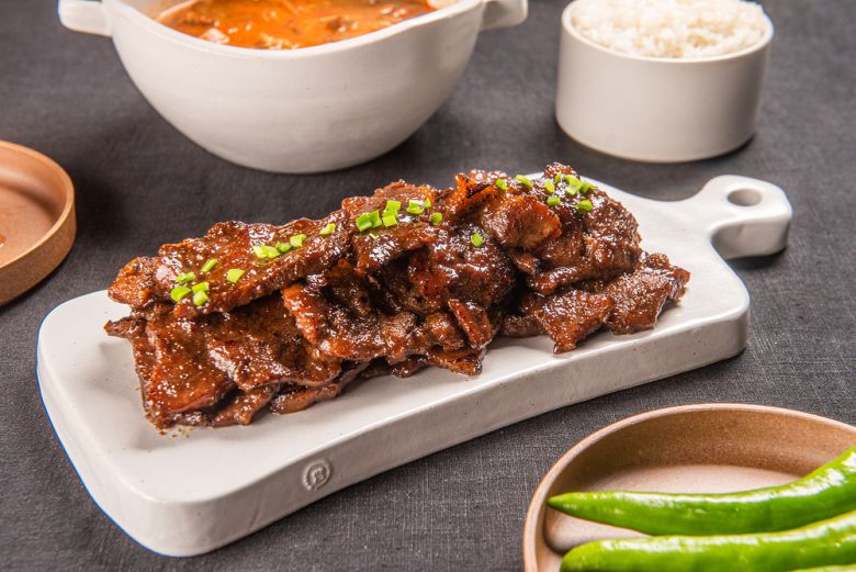 사람 음식에 들어간 조미료나 양념 성분이 간 손상과 적혈구 파괴를 일으킬 수 있다(클립아트코리아). ⓒ 뉴스1