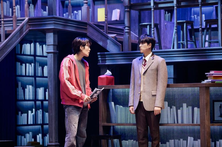 '곤이' 역의 김건우(왼쪽) 공연 모습(라이브 제공)