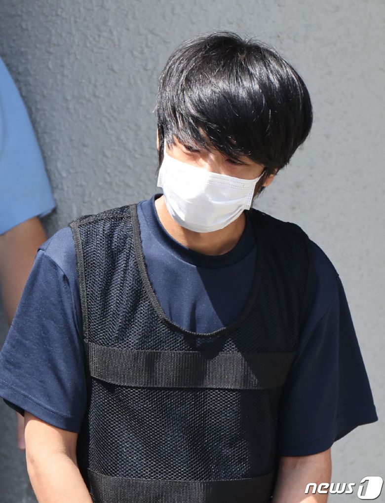 지난 2022년 7월 8일 일본 나라현 나라시에서 아베 신조 전 일본 총리를 살해한 혐의로 기소된 야마가미 데쓰야. ⓒ AFP=뉴스1 ⓒ News1 박기현 기자