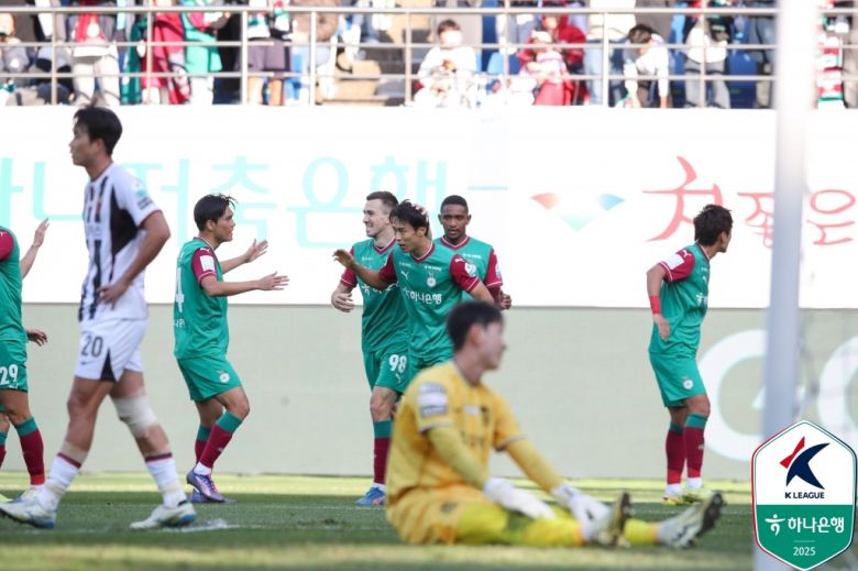대전하나시티즌이 1일 열린 하나은행 K리그1 2025 35라운드에서 FC서울을 3-1로 꺾고 4연승을 질주했다. (한국프로축구연맹 제공)