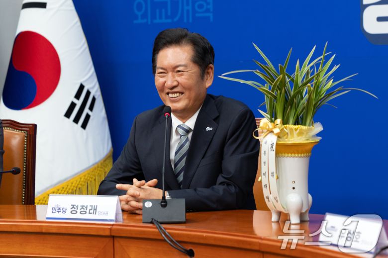 정청래 더불어민주당 대표. ⓒ News1 이승배 기자