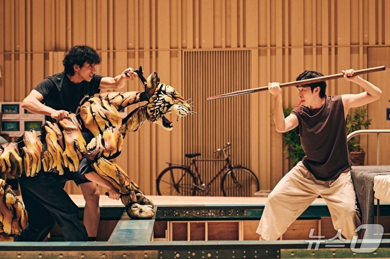 연극 '라이프 오브 파이' 연습장면