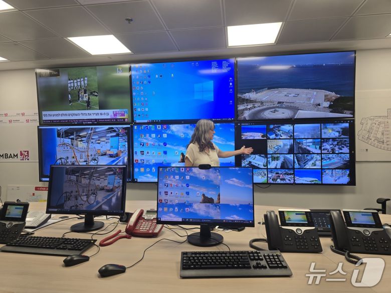 이스라엘 하이파에 위치한 북부 지역 최대 병원인 람밤 의료 캠퍼스의 지하에 있는 새미 오퍼 지하 요새 병원의 지휘 통제실의 모습. ⓒ News1 최종일 선임기자