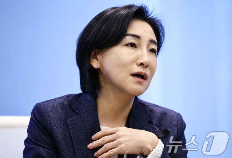 이수정 한국IBM 대표이사 사장이 26일 서울 영등포구 한국IBM에서 뉴스1과 인터뷰를 하고 있다. ⓒ News1 김도우 기자