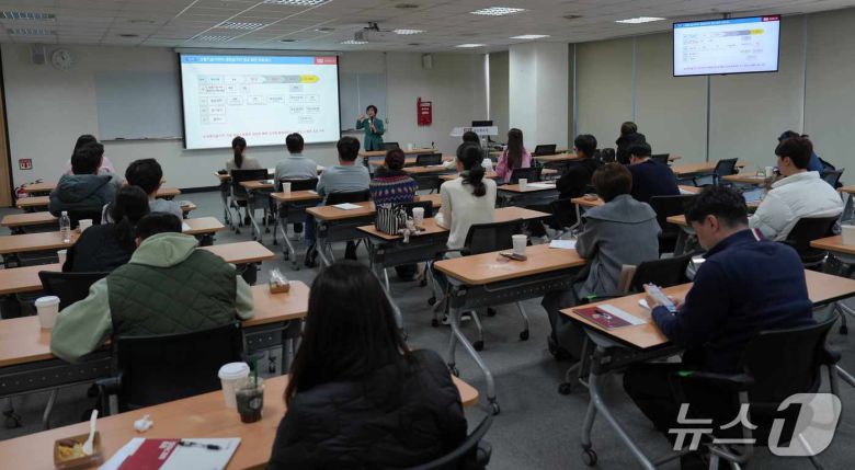 공영홈쇼핑 방송 심의 교육 및 테스트 현장사진. (공영홈쇼핑 제공)