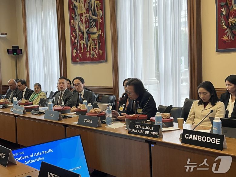 프랑스 파리에서 열린 OECD 경쟁위원회 회의에 참석한 주병기 공정거래위원장.(공정거래위원회 제공)