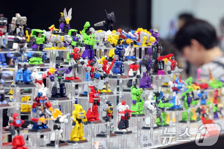 5일 오후 경기도 고양시 일산서구 킨텍스(KINTEX)에서 열린 '애니메이션 X 게임 페스티벌(AGF) 2025'에 피규어가 진열돼 있다. 2025.12.5/뉴스1 ⓒ News1 황기선 기자