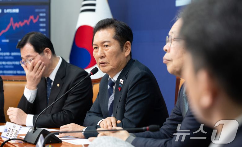 정청래 더불어민주당 대표. ⓒ News1 이승배 기자